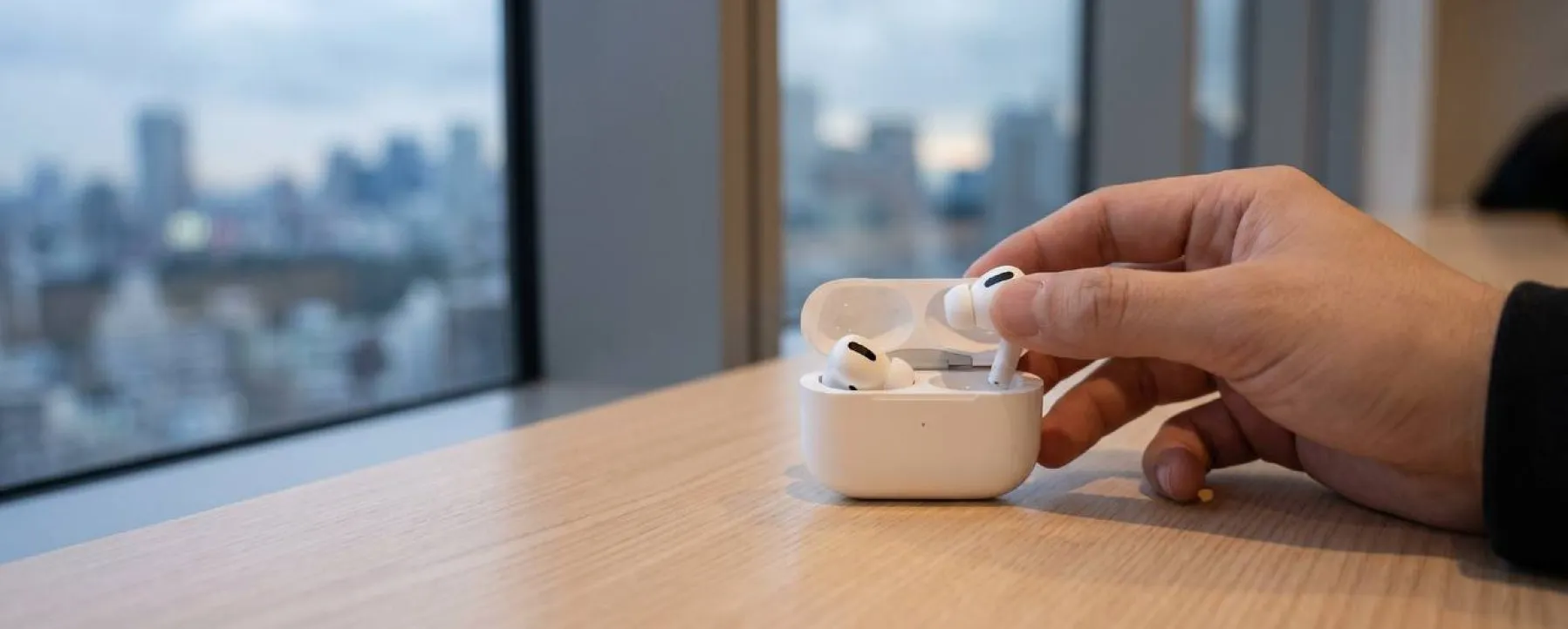AirPods Pro 3 или AirPods 5: что выбрать