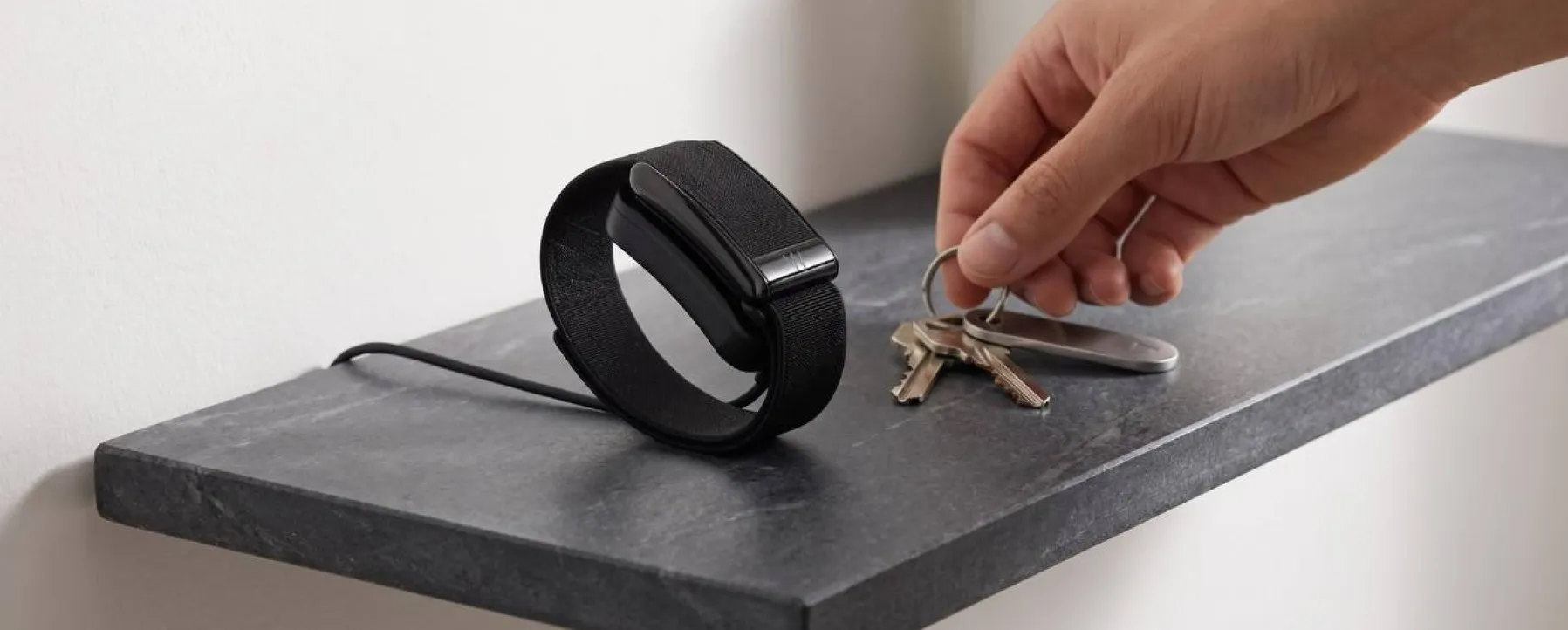 Whoop 5.0 ONE и Google Fitbit Air: как сравнить браслеты под свои задачи