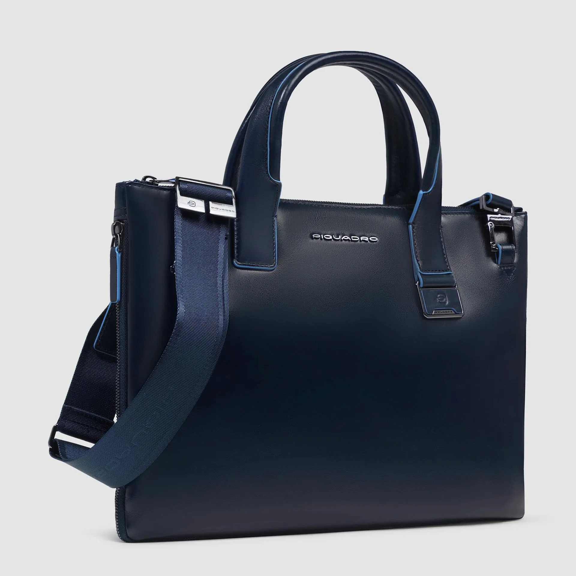 Тонкая кожаная сумка для ноутбука 14" Piquadro CA6857B2/BLU2, синийphoto1
