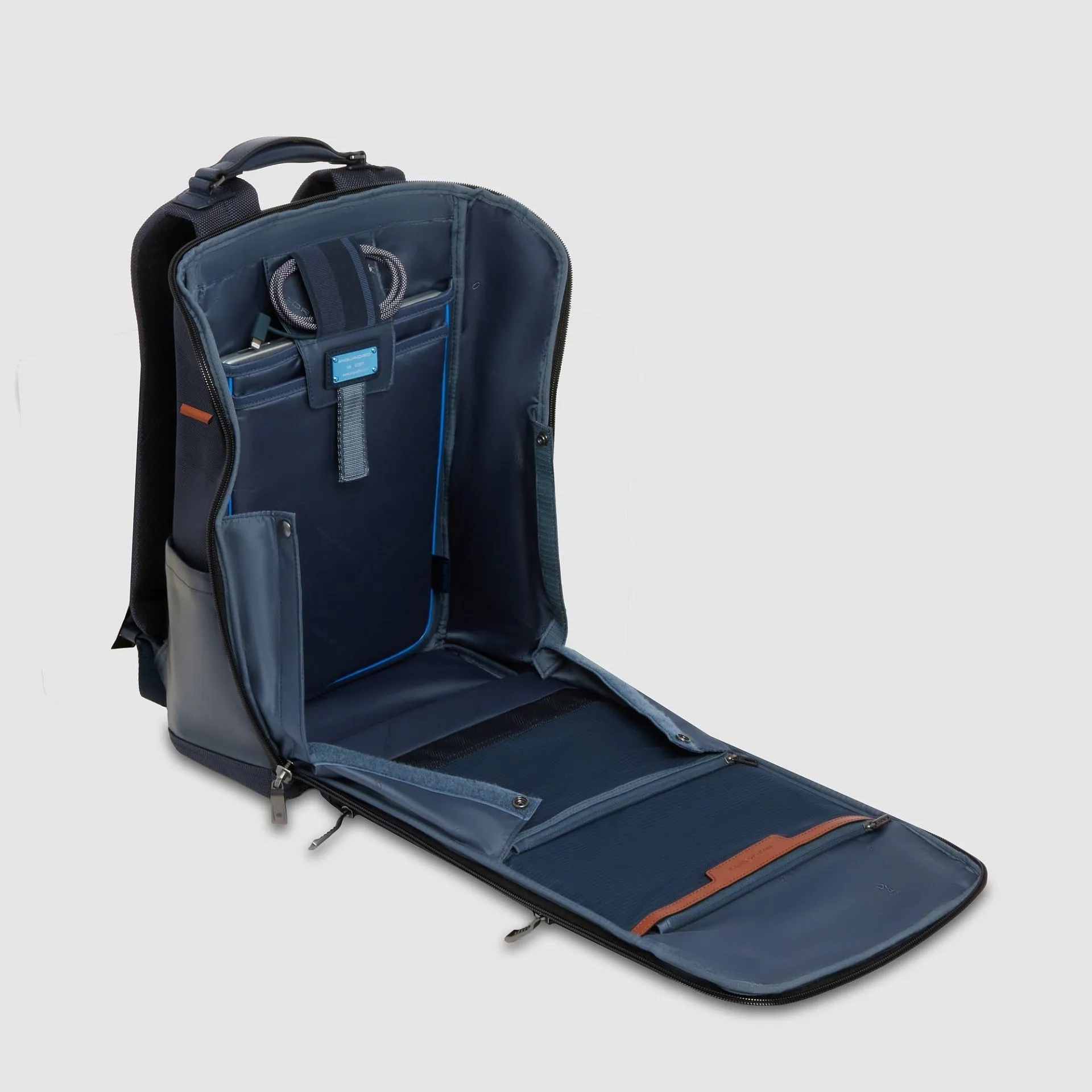Рюкзак для ноутбука 14" с защитой RFID Piquadro CA7278W150/BLU, синийphoto3