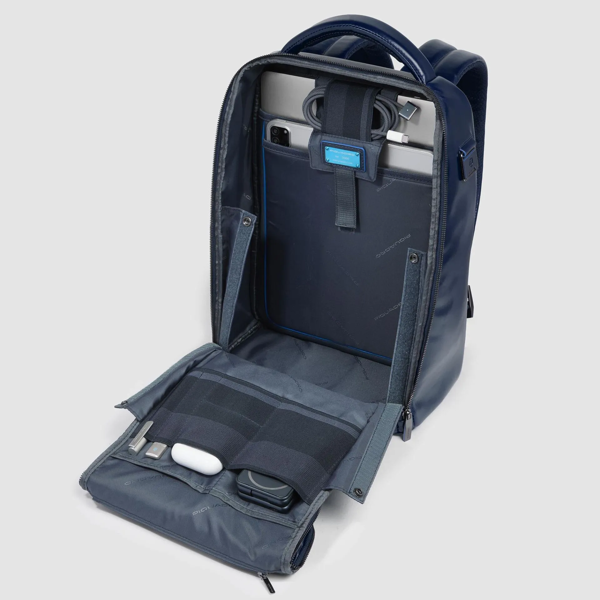 Кожаный рюкзак для ноутбука 14" с защитой RFID Piquadro CA6858B2/BLU2, синийphoto3