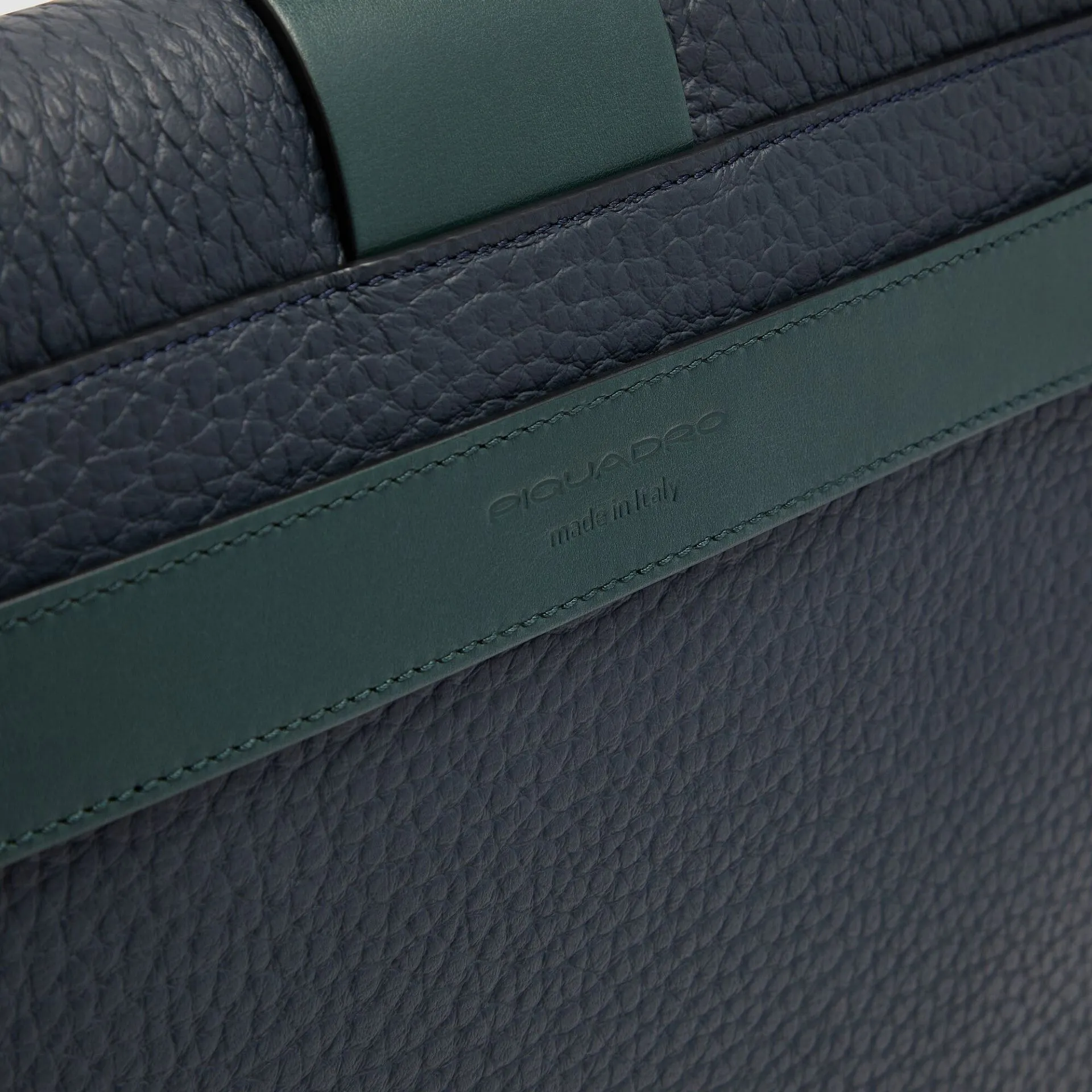 Мужской кожаный клатч для iPad Pro 13" Piquadro AC7260W151/BLUVE, синийphoto6