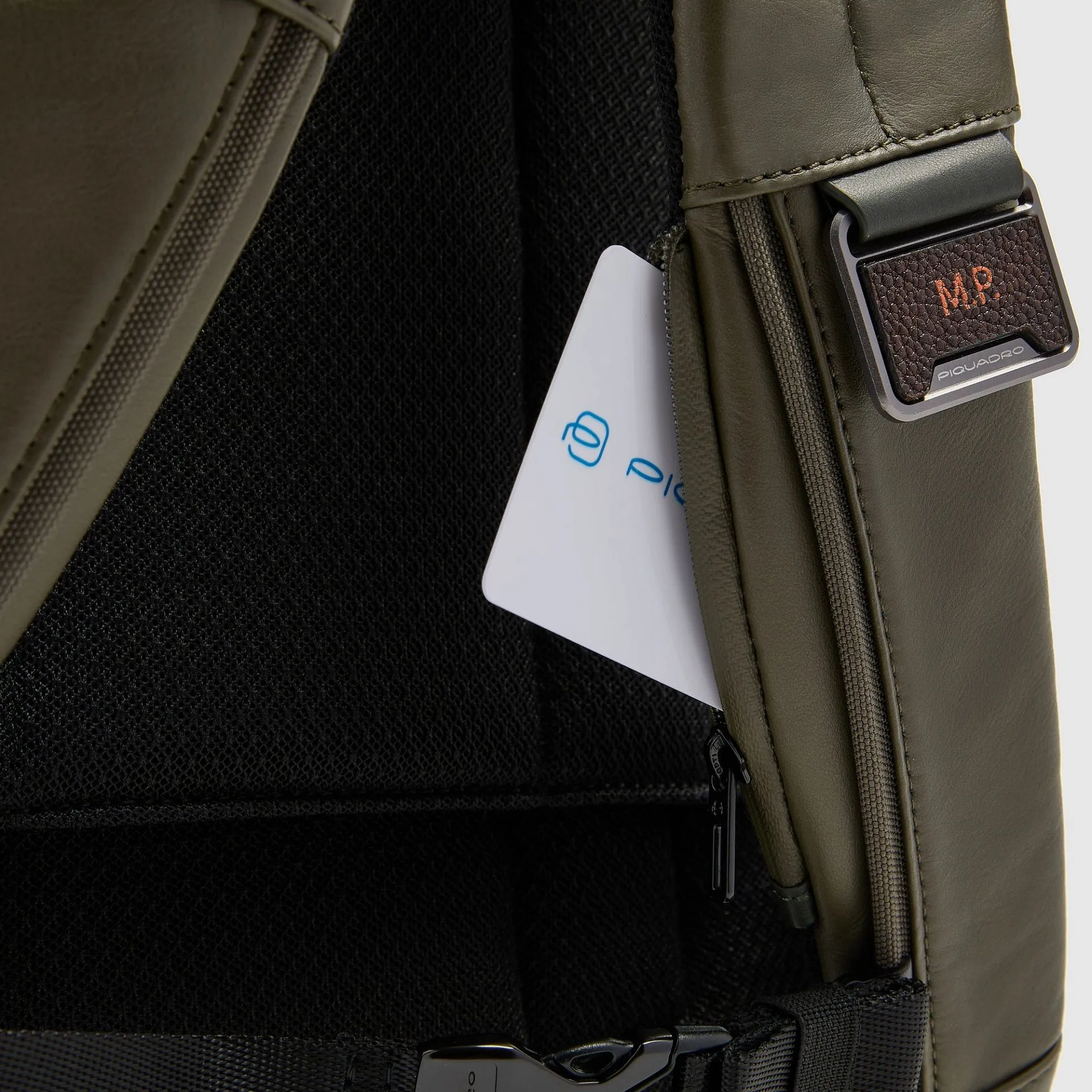 Кожаный рюкзак для ноутбука 14" с RFID-защитой Piquadro CA7164UB00/VEGR, зелёныйphoto4