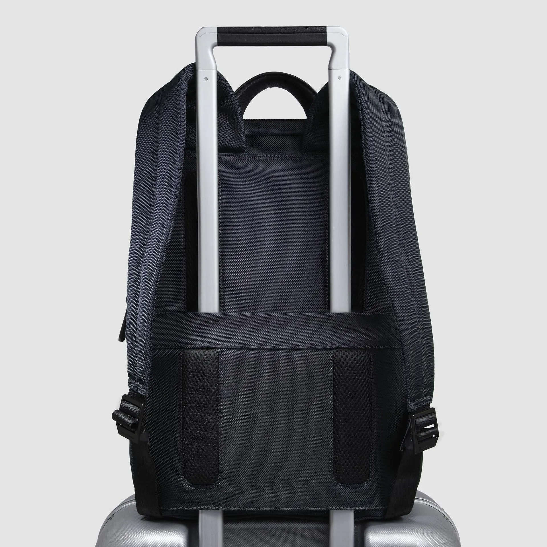 Рюкзак для ноутбука 14" из переработанной ткани Piquadro CA3214BR2/BLU, синийphoto2