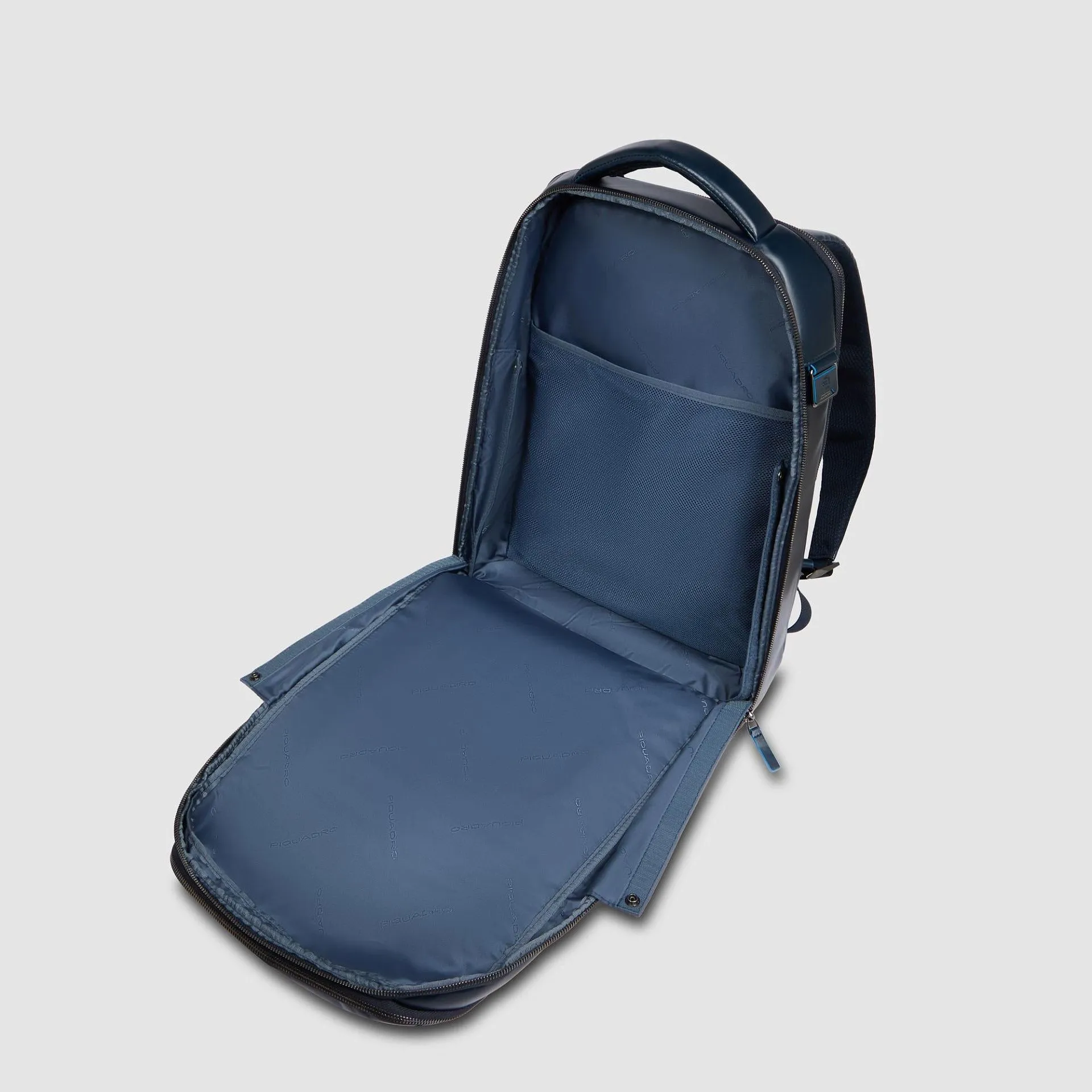 Кожаный рюкзак для ноутбука 15,6" с RFID-защитой Piquadro CA6817B2/BLU2, синийphoto4