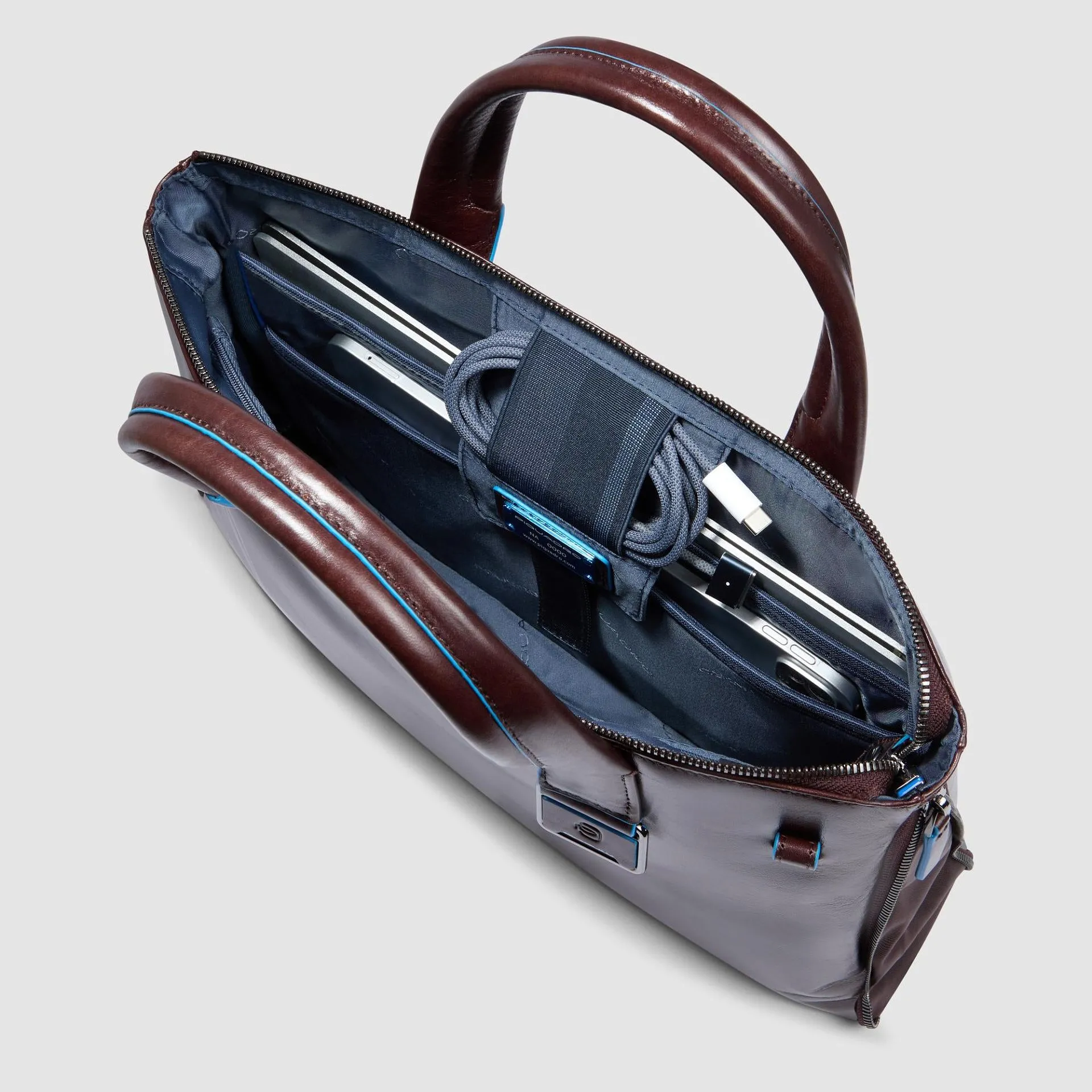 Тонкая кожаная сумка для ноутбука 14" Piquadro CA6857B2/MO, коричневыйphoto3