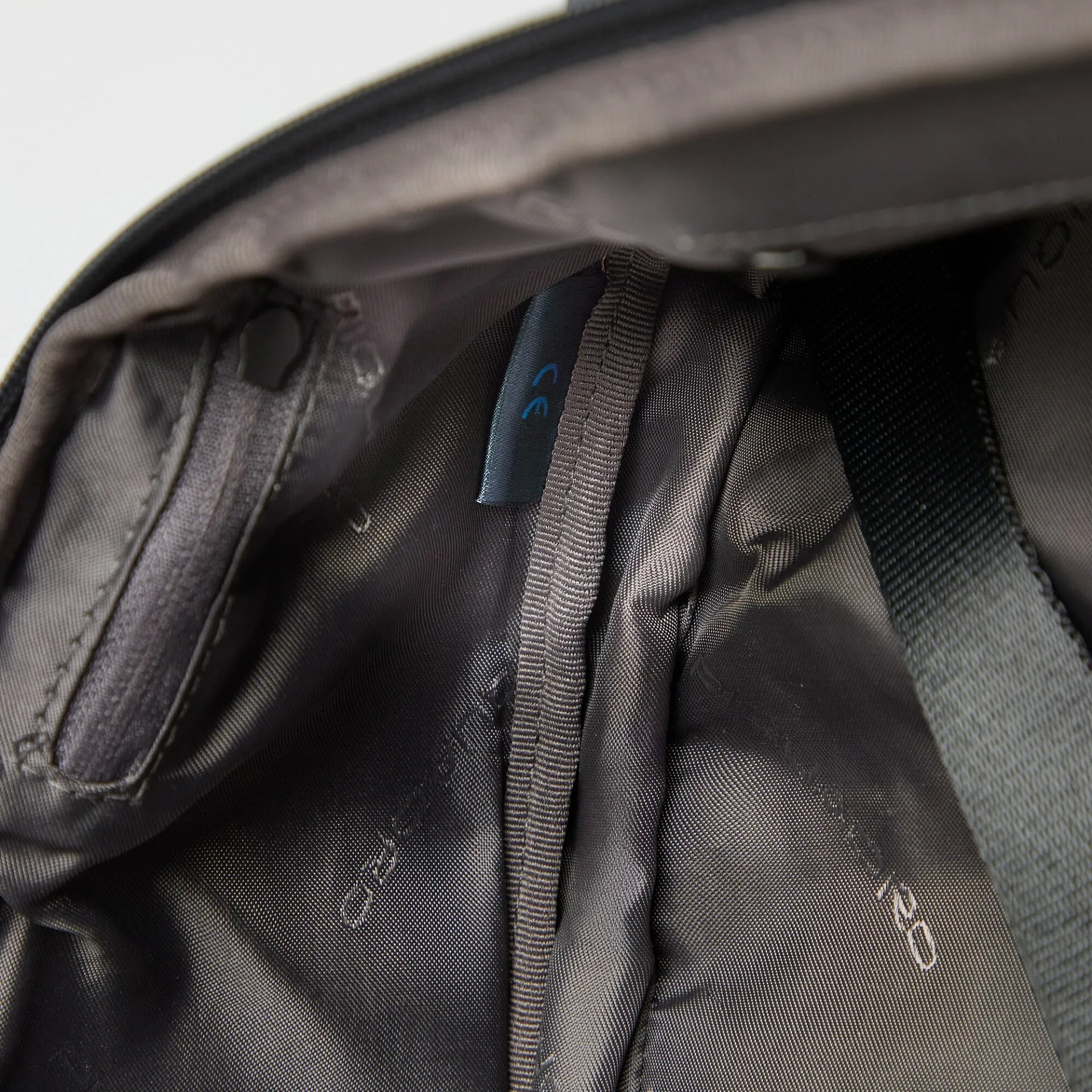 Дорожный рюкзак для ноутбука 14" с системой расширения Piquadro CA7151W146/AR, оранжевыйphoto9