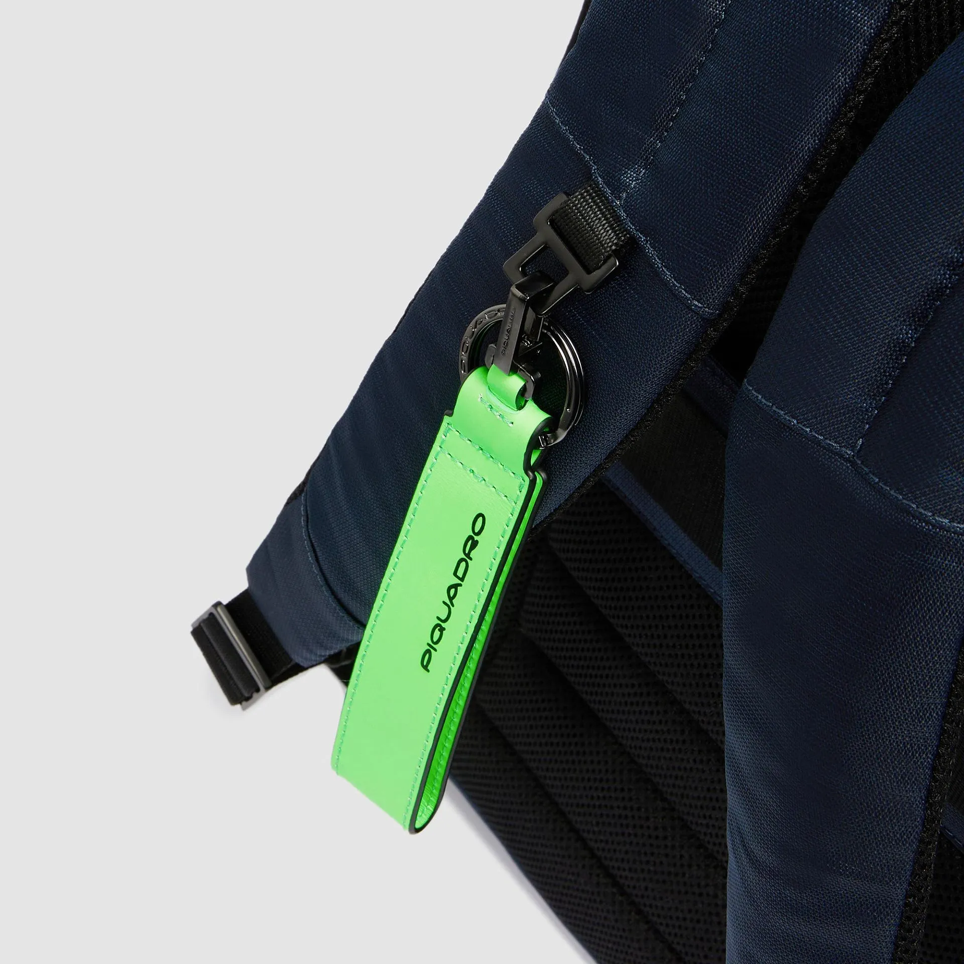 Рюкзак для ноутбука 17,3" с системой расширения Piquadro CA6517W129/BLU, синийphoto7