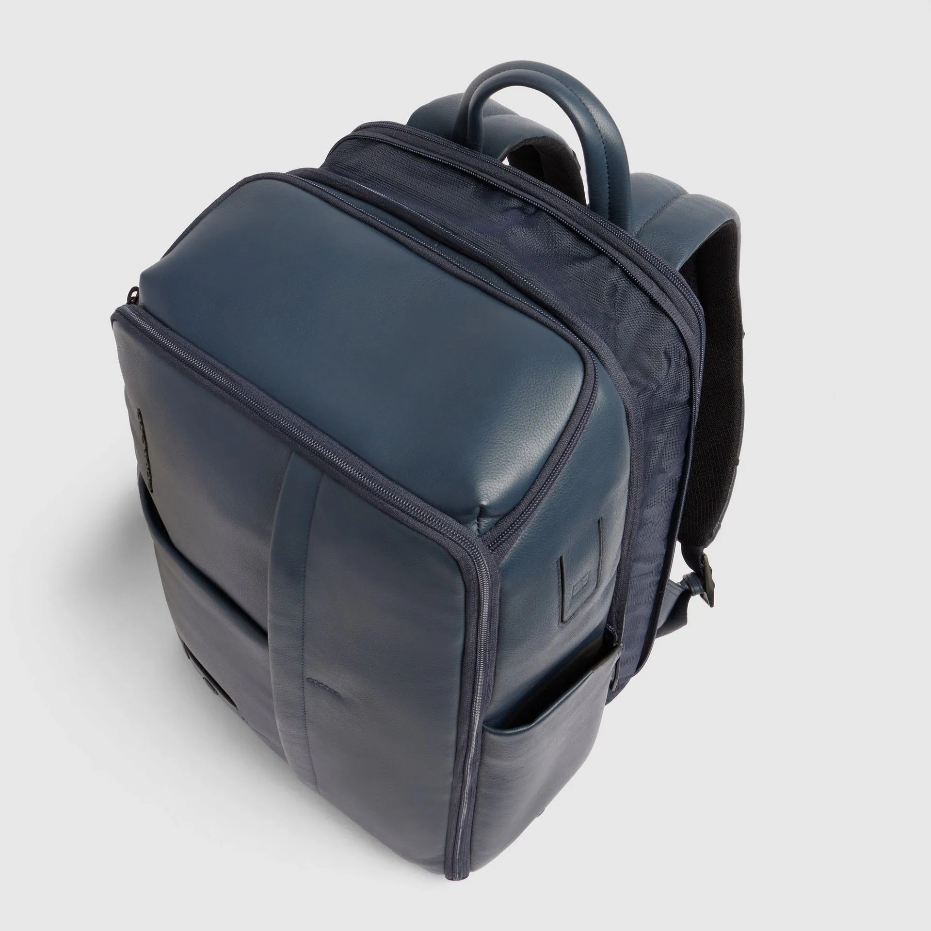 Кожаный рюкзак для ноутбука 15,6" с RFID-защитой Piquadro CA7162W137/BLU, синийphoto5