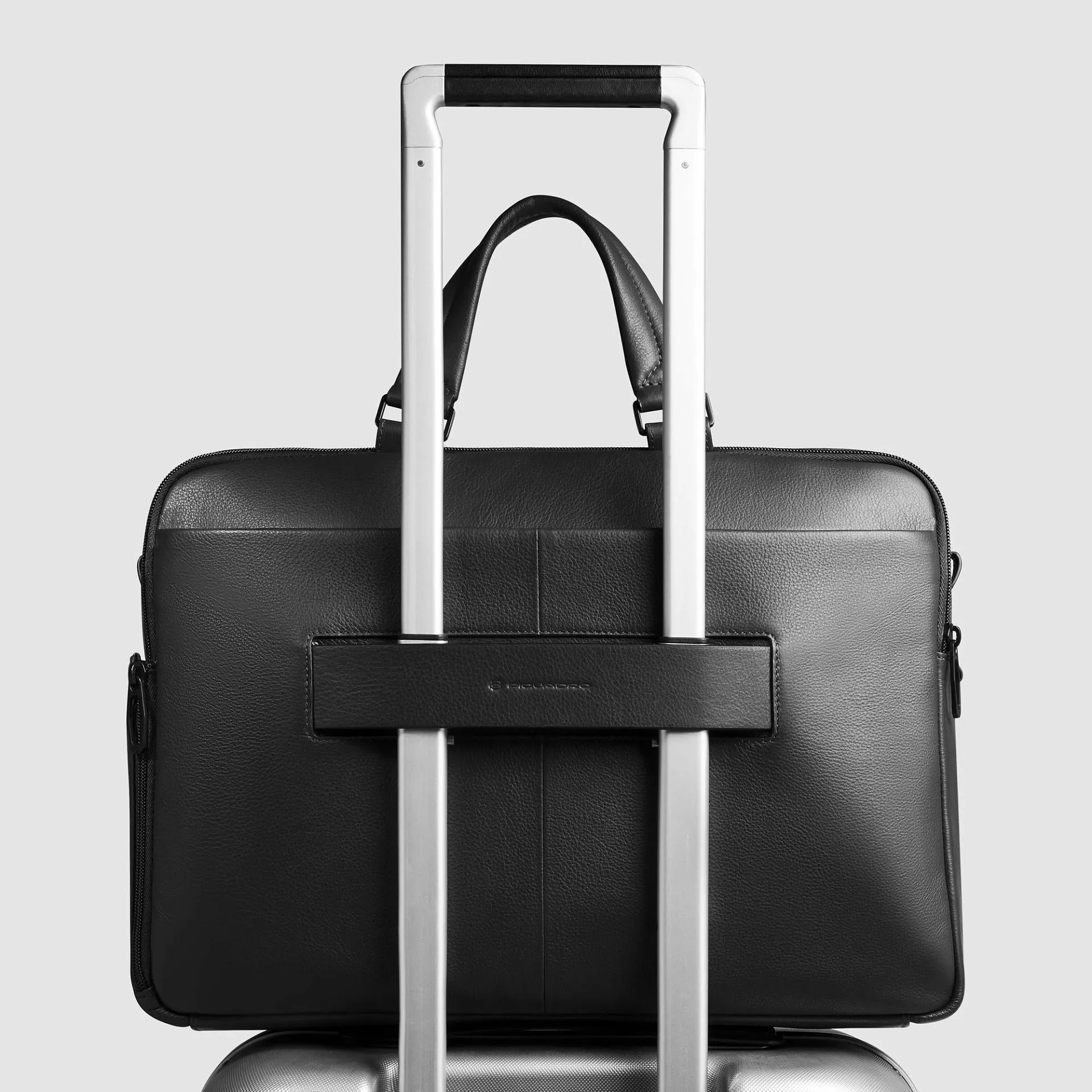 Кожаная сумка для ноутбука 15,6" и iPad 13" Piquadro CA6026W137/N, чёрныйphoto2