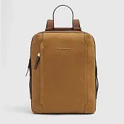 Женский кожаный рюкзак для ноутбука 14" Piquadro CA4576W92/SAVES, коричневый - nocciola scamosciato