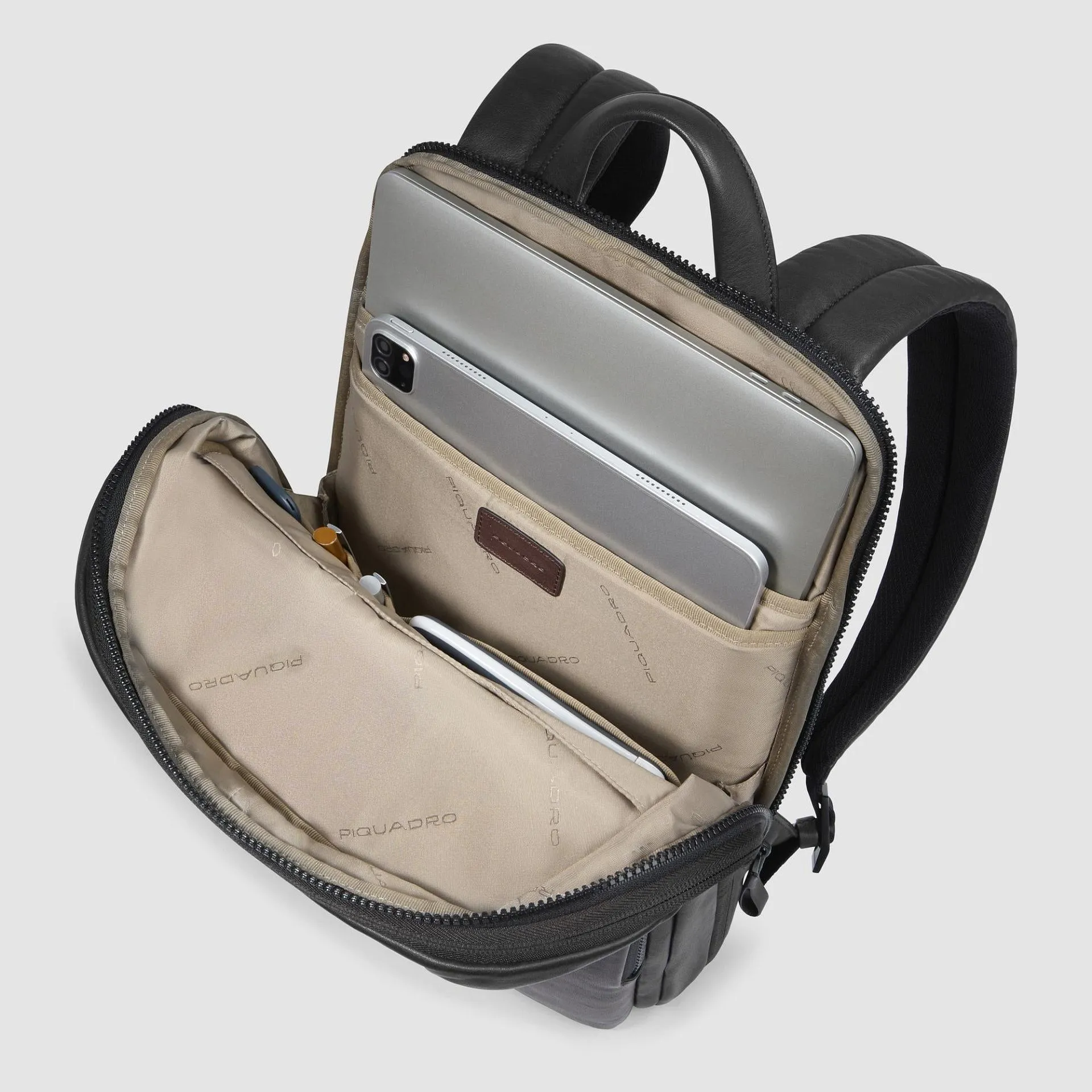 Расширяемый кожаный рюкзак для ноутбука 14" Piquadro CA6311AP/N, чёрныйphoto5