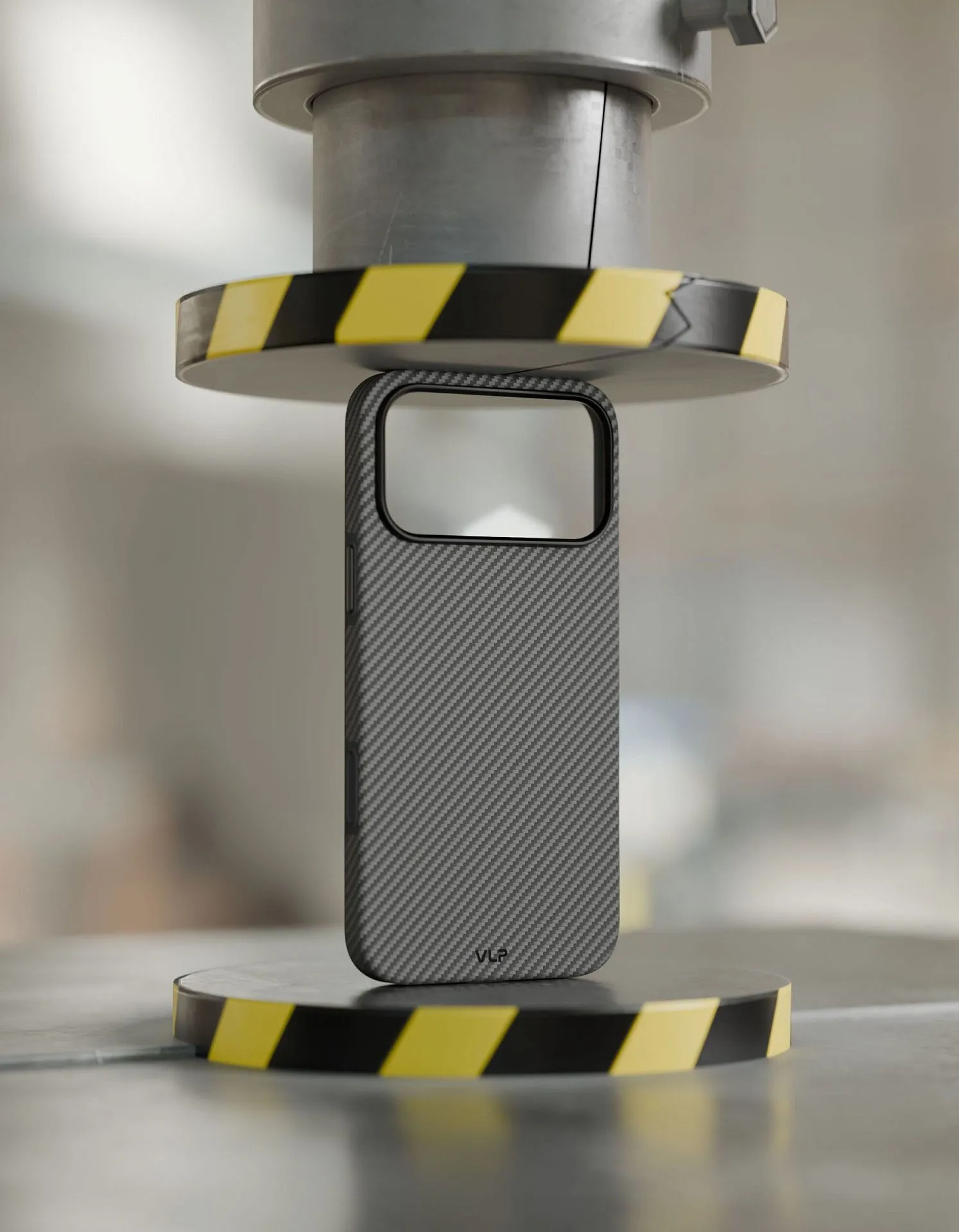 Чехол защитный VLP Kevlar Hybrid Case с MagSafe для iPhone 18 Pro Max, черныйphoto7