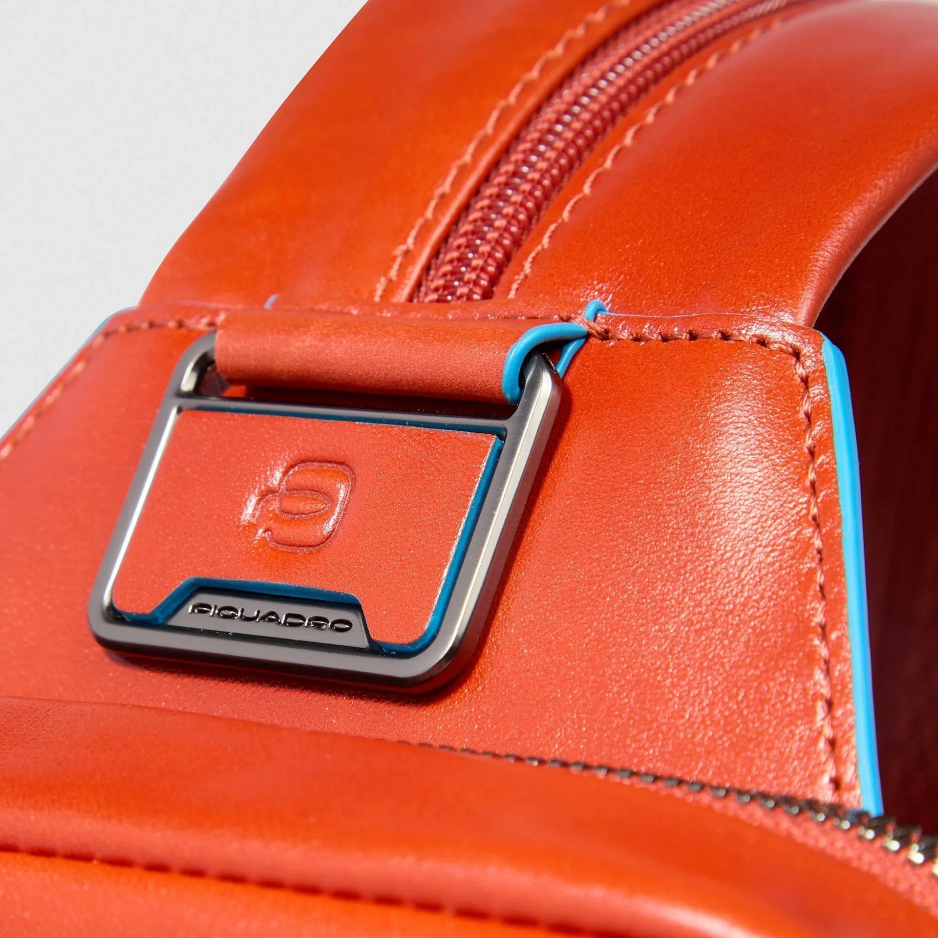 Кожаная сумка-рюкзак через плечо с RFID-защитой Piquadro CA6589B2/CU4, коричневыйphoto4