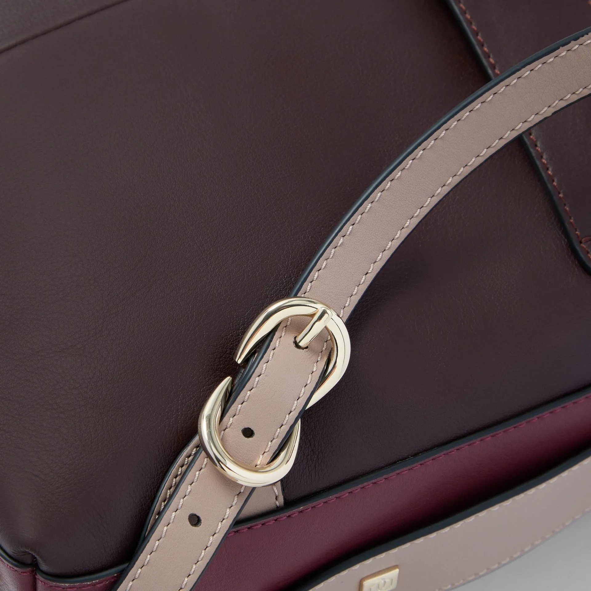 Женский кожаный рюкзак для ноутбука 14" Piquadro CA4576W92/BORO, бордовыйphoto4