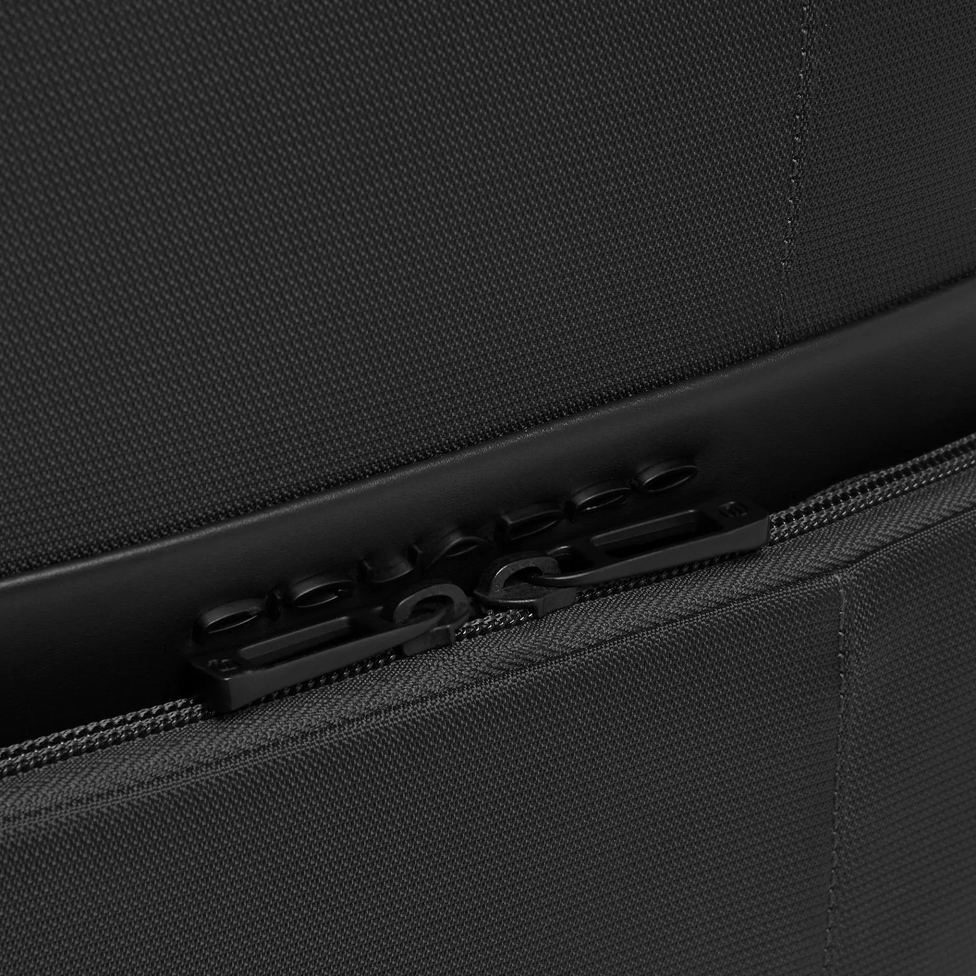 Дорожный рюкзак для ноутбука 15,6" с RFID-защитой Piquadro CA6865W129/N, чёрныйphoto5