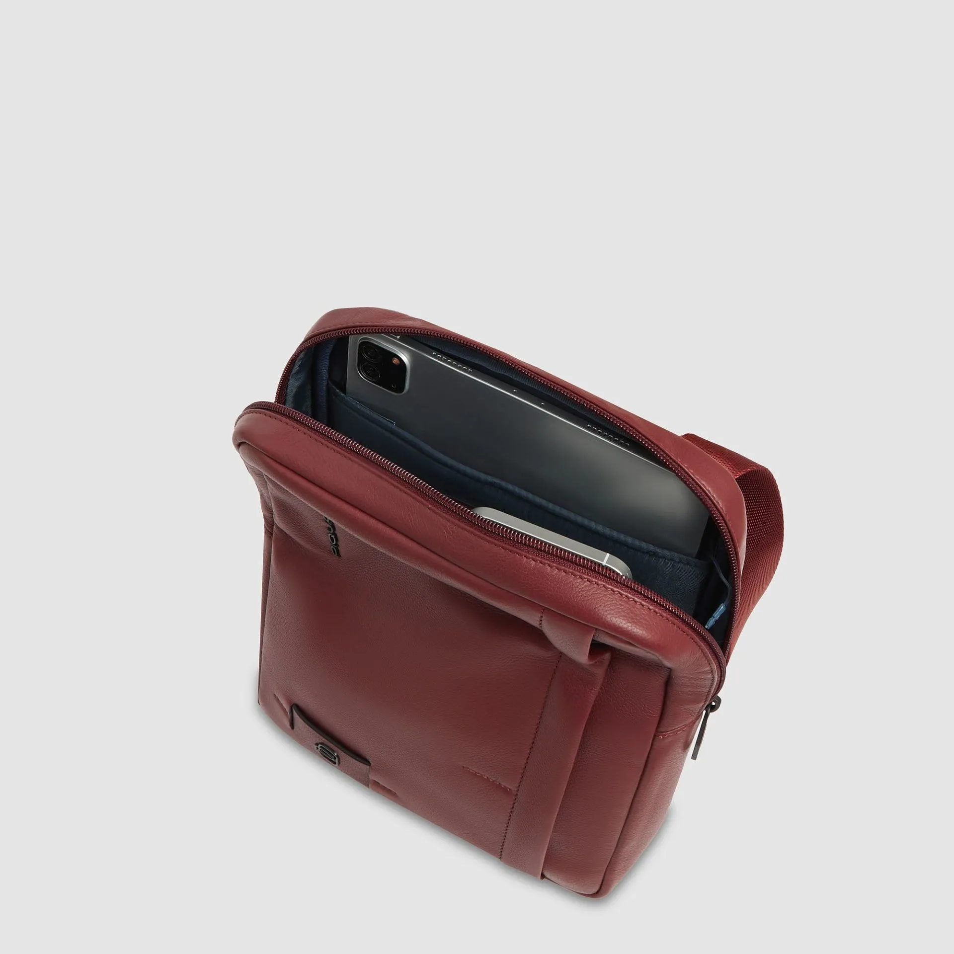 Мужская кожаная сумка через плечо для iPad 11" Piquadro CA1816W137/CU, коричневыйphoto3