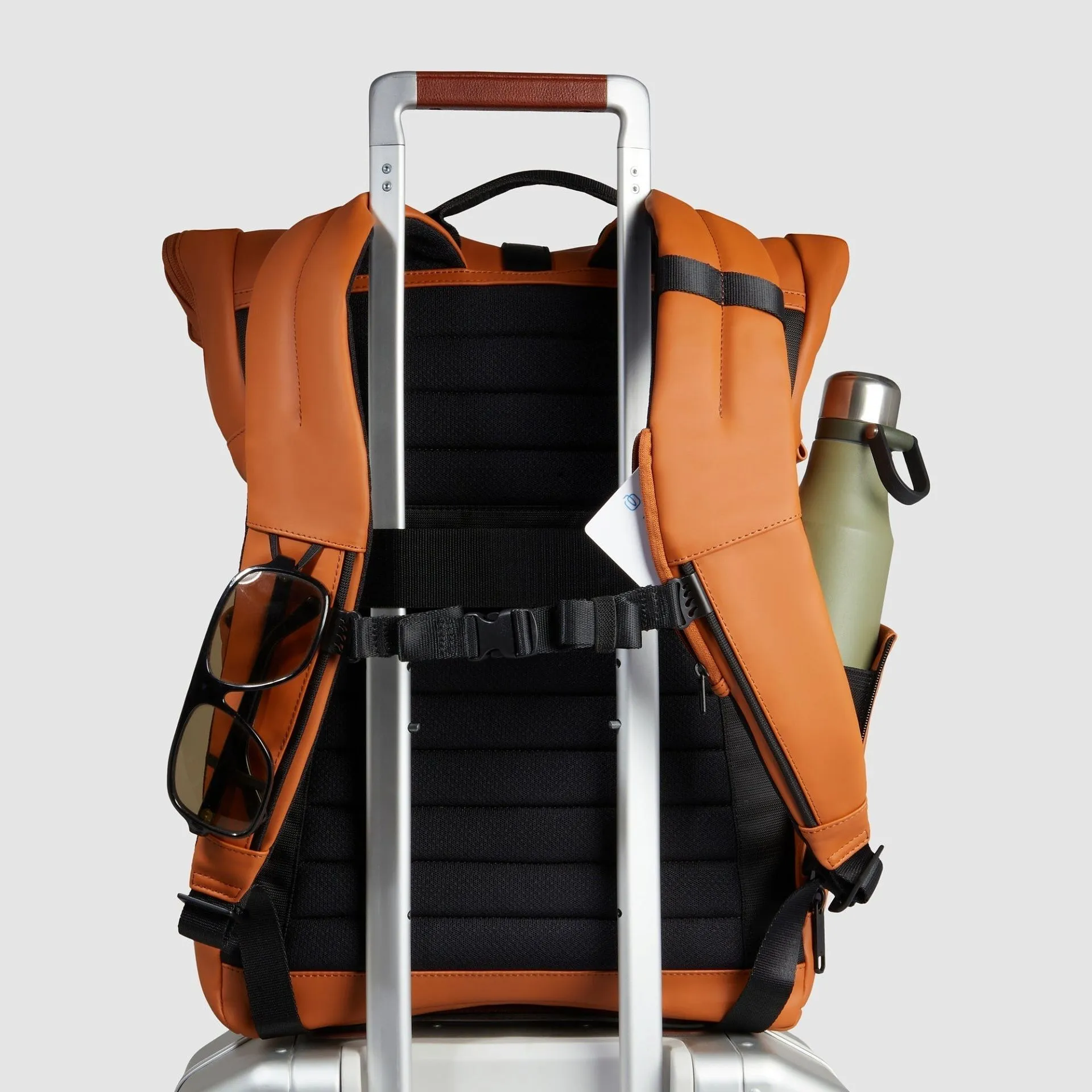 Рюкзак для ноутбука 15,6" ролл-топ, водоотталкивающий Piquadro CA6291C2OW/CU, коричневыйphoto2