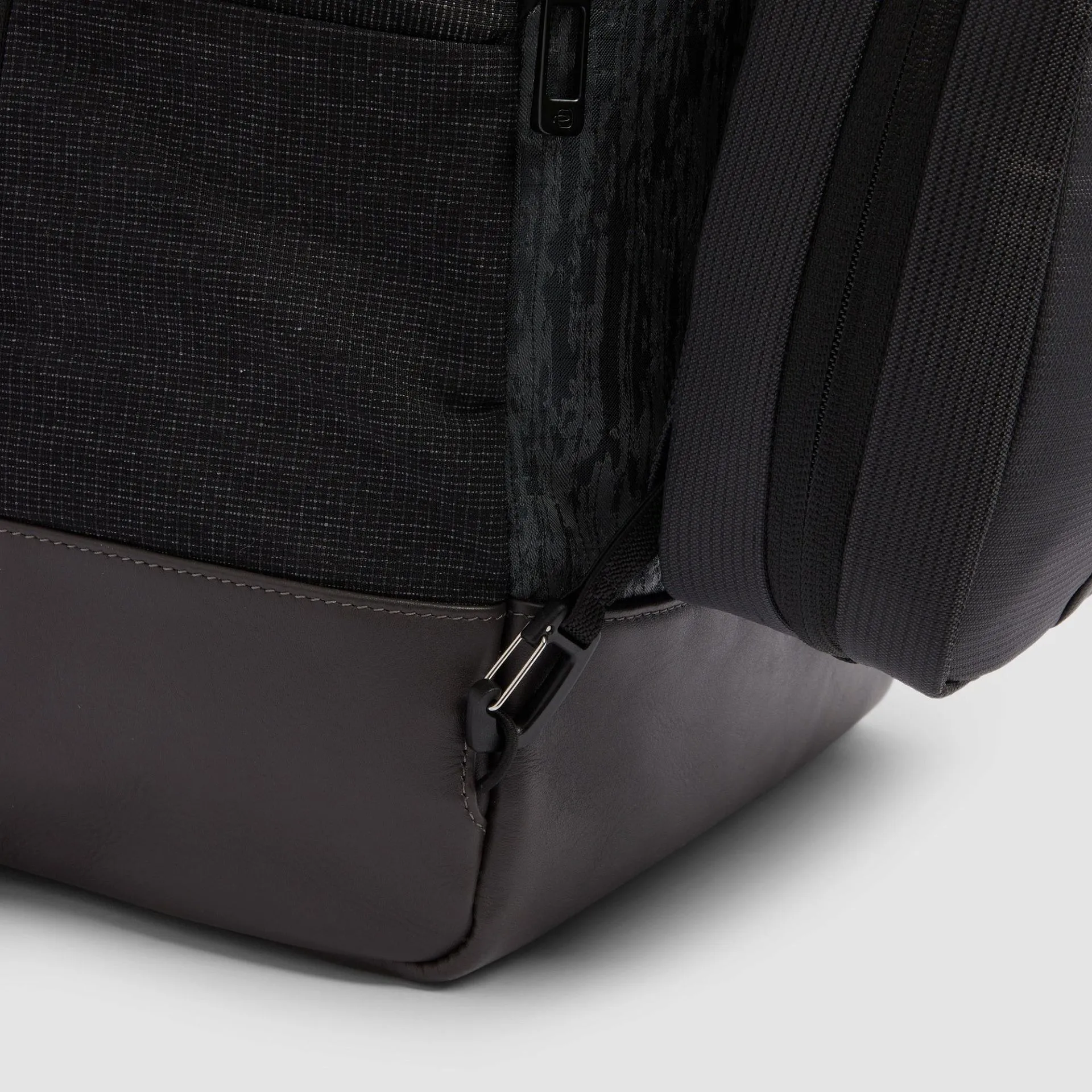 Рюкзак для ноутбука 14" с системой расширения Piquadro CA7188W145/GRS, серыйphoto7
