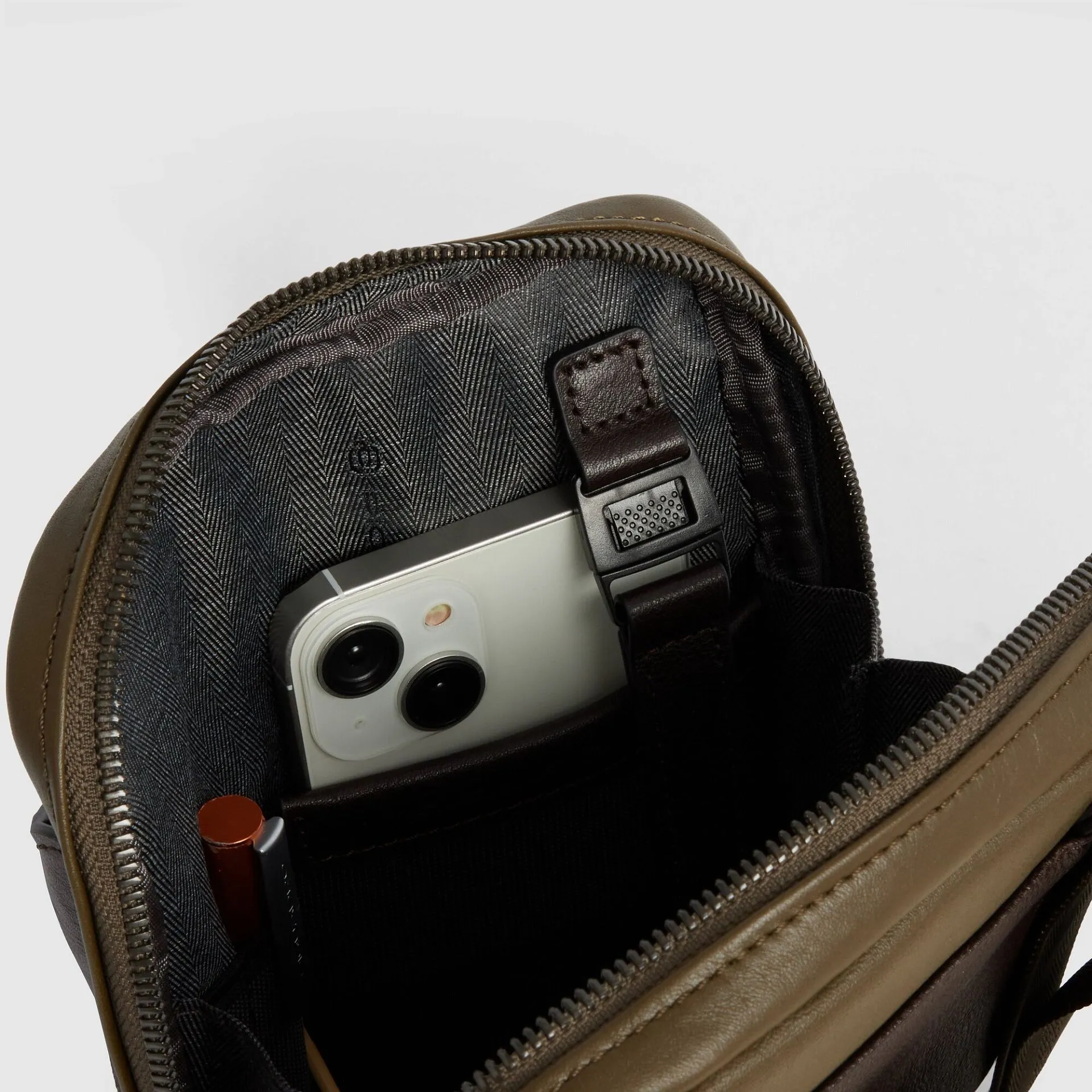 Мужская сумка через плечо с карманом для iPad mini Piquadro CA3084B3/VETM, зелёныйphoto4
