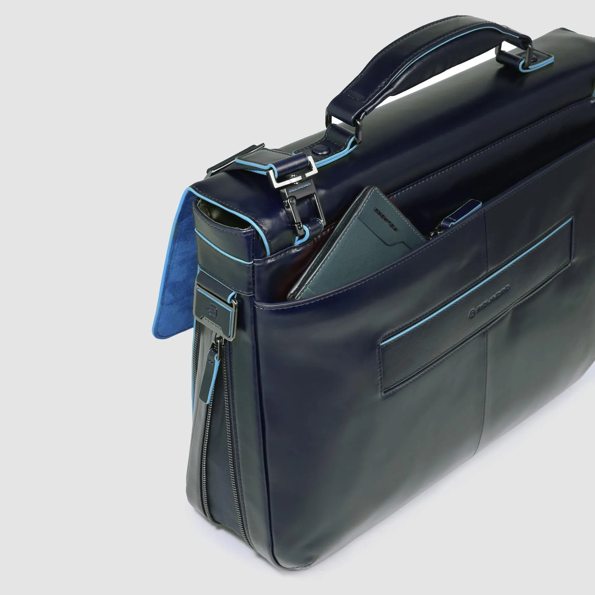 Кожаный портфель с расширением объёма для ноутбука 15" Piquadro CA3111B2/BLU2, синийphoto4