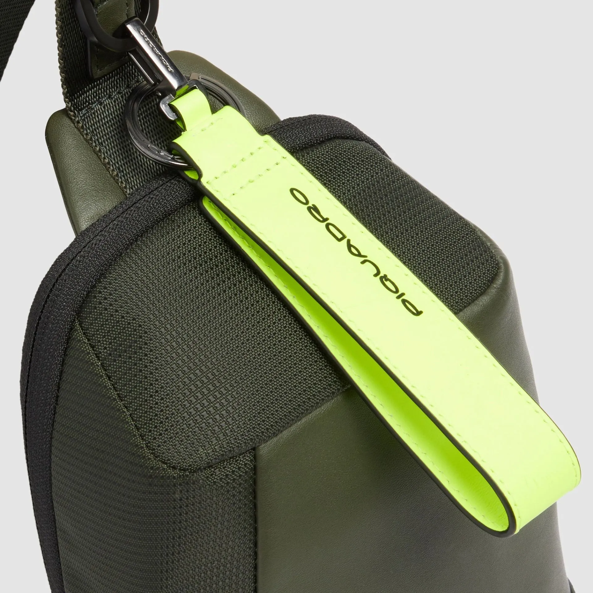Сумка через плечо для смартфона с RFID-защитой Piquadro AC7186W145/VE, зелёныйphoto4