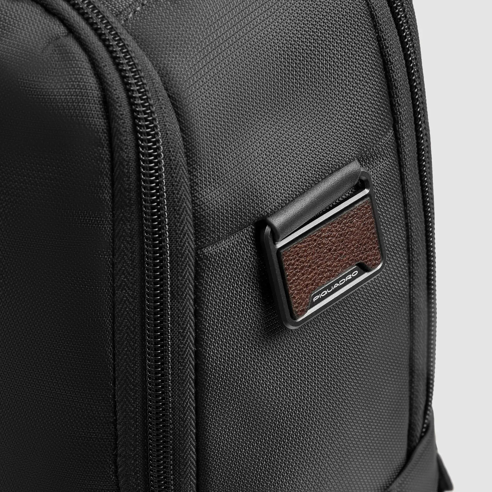 Рюкзак для ноутбука 14" с RFID-защитой карт Piquadro CA6238W129/N, чёрныйphoto4