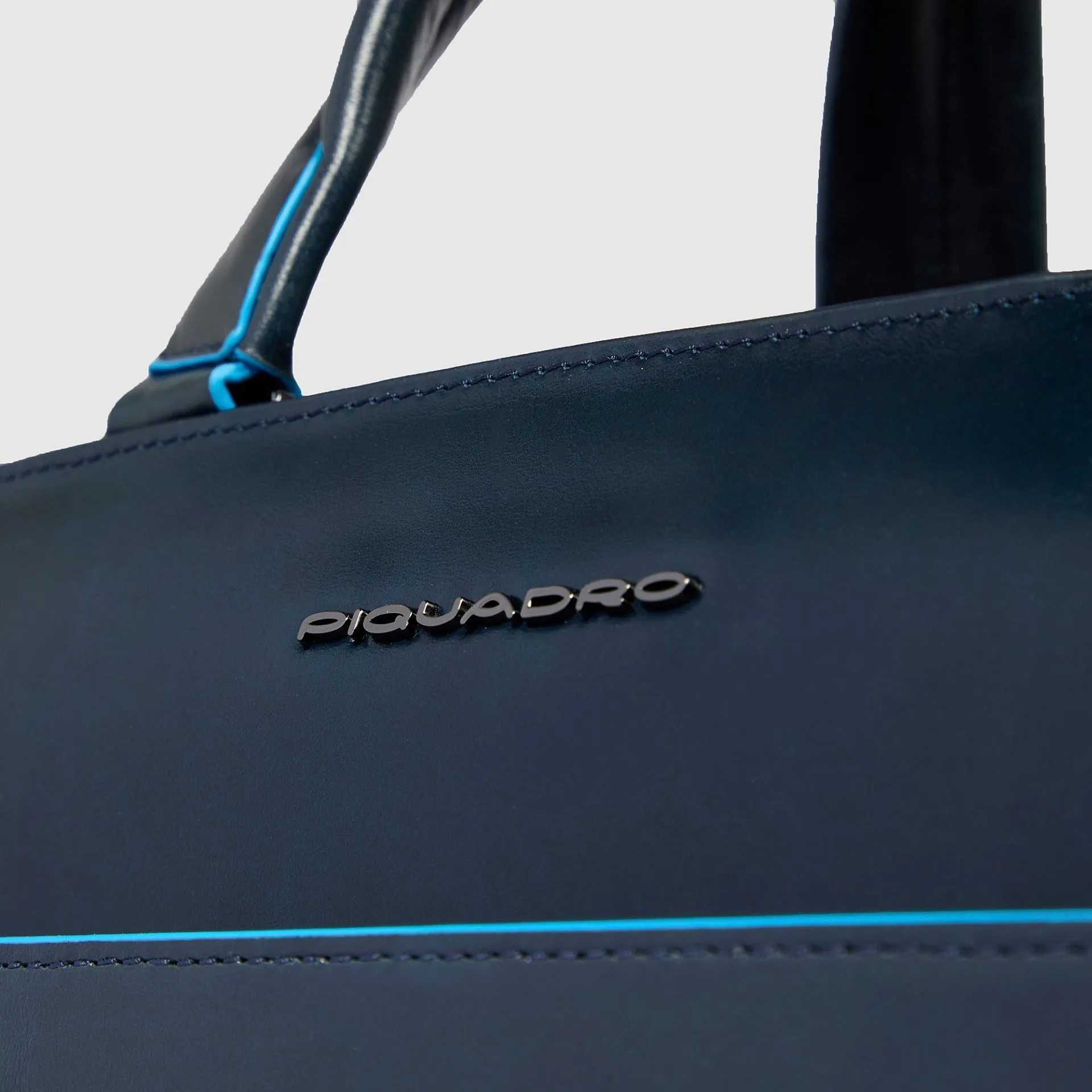 Кожаная дорожная сумка для ноутбука 14" Blue Square Piquadro BV6596B2/BLU2, синийphoto5