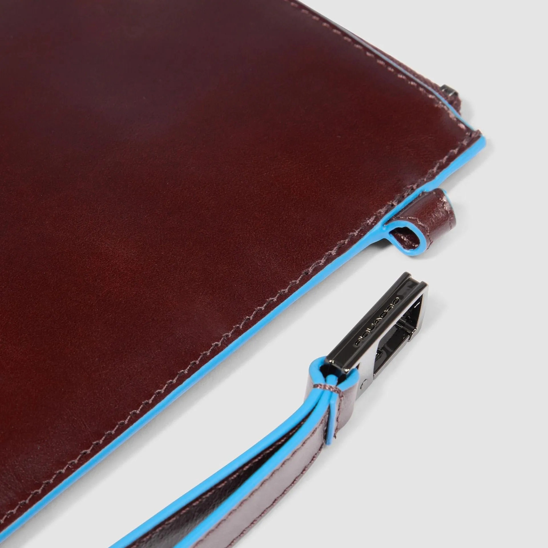 Мужской клатч из кожи для iPad 11" Blue Square Piquadro AC6510B2/MO, коричневыйphoto4