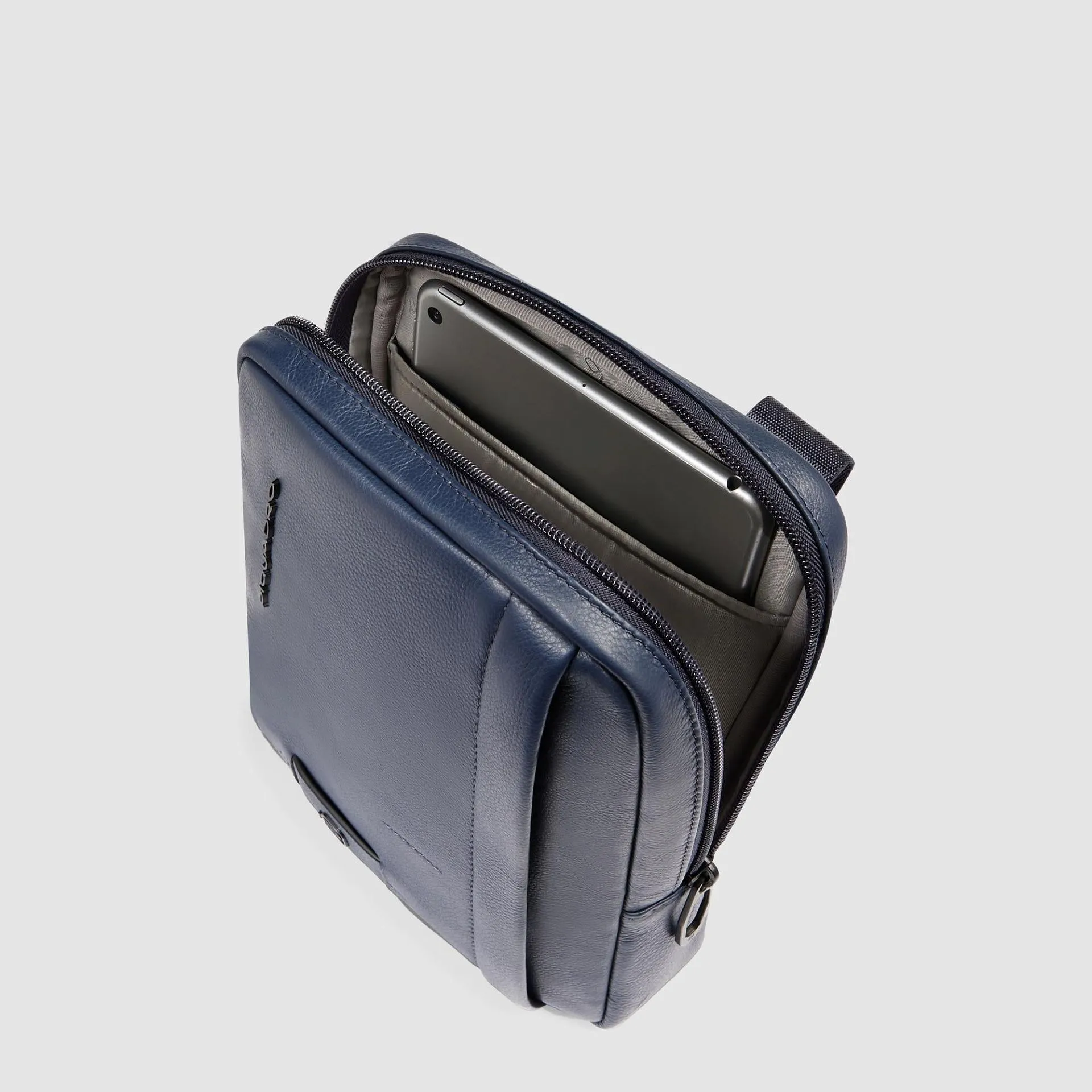 Кожаная сумка через плечо для iPad mini с RFID-защитой Piquadro CA3084W137/BLU, синийphoto3