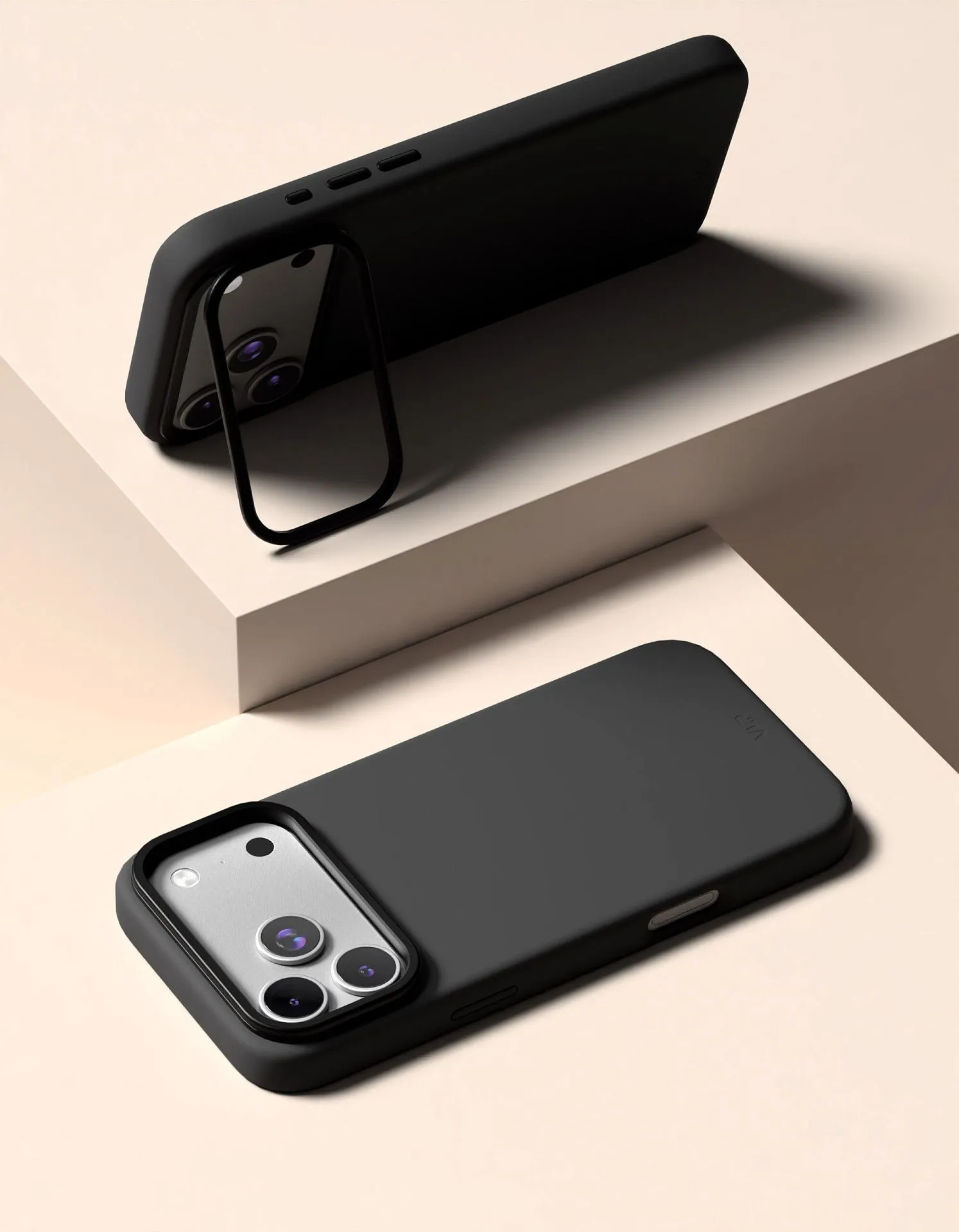 Чехол защитный VLP Aster Pro Stand Case с MagSafe для iPhone 17 Pro Max, черныйphoto1