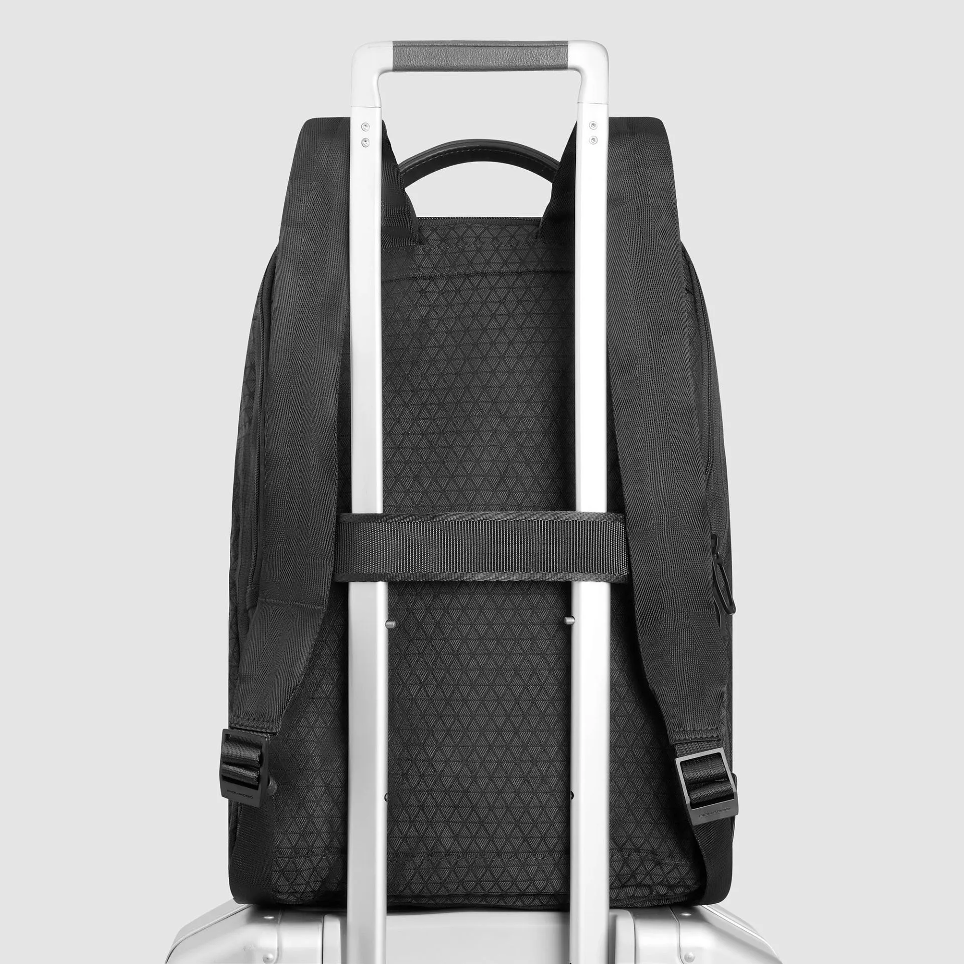 Расширяемый дорожный рюкзак для ноутбука 15,6" Piquadro CA7013W139/N, чёрныйphoto2