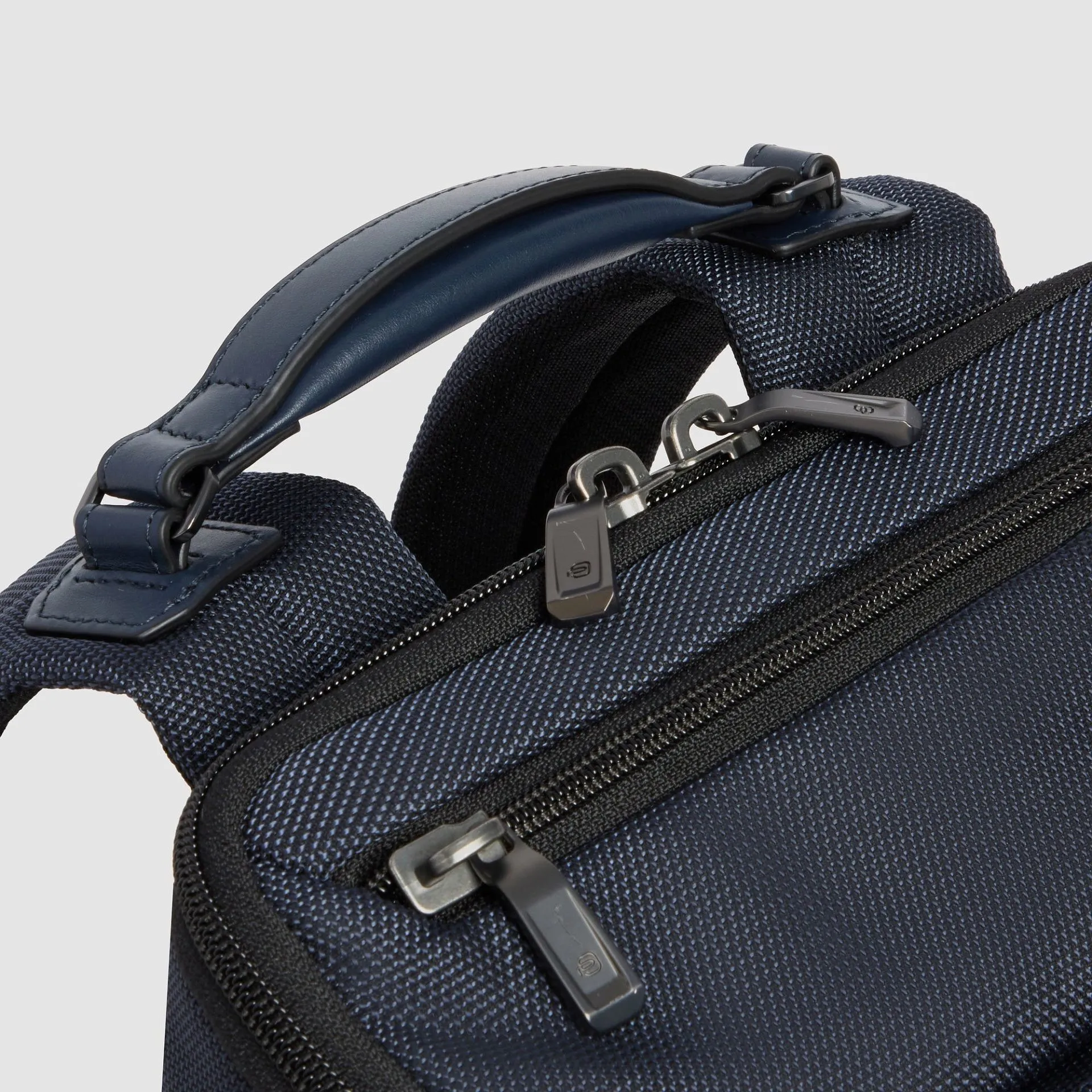 Рюкзак для ноутбука 14" с защитой RFID Piquadro CA7278W150/BLU, синийphoto5