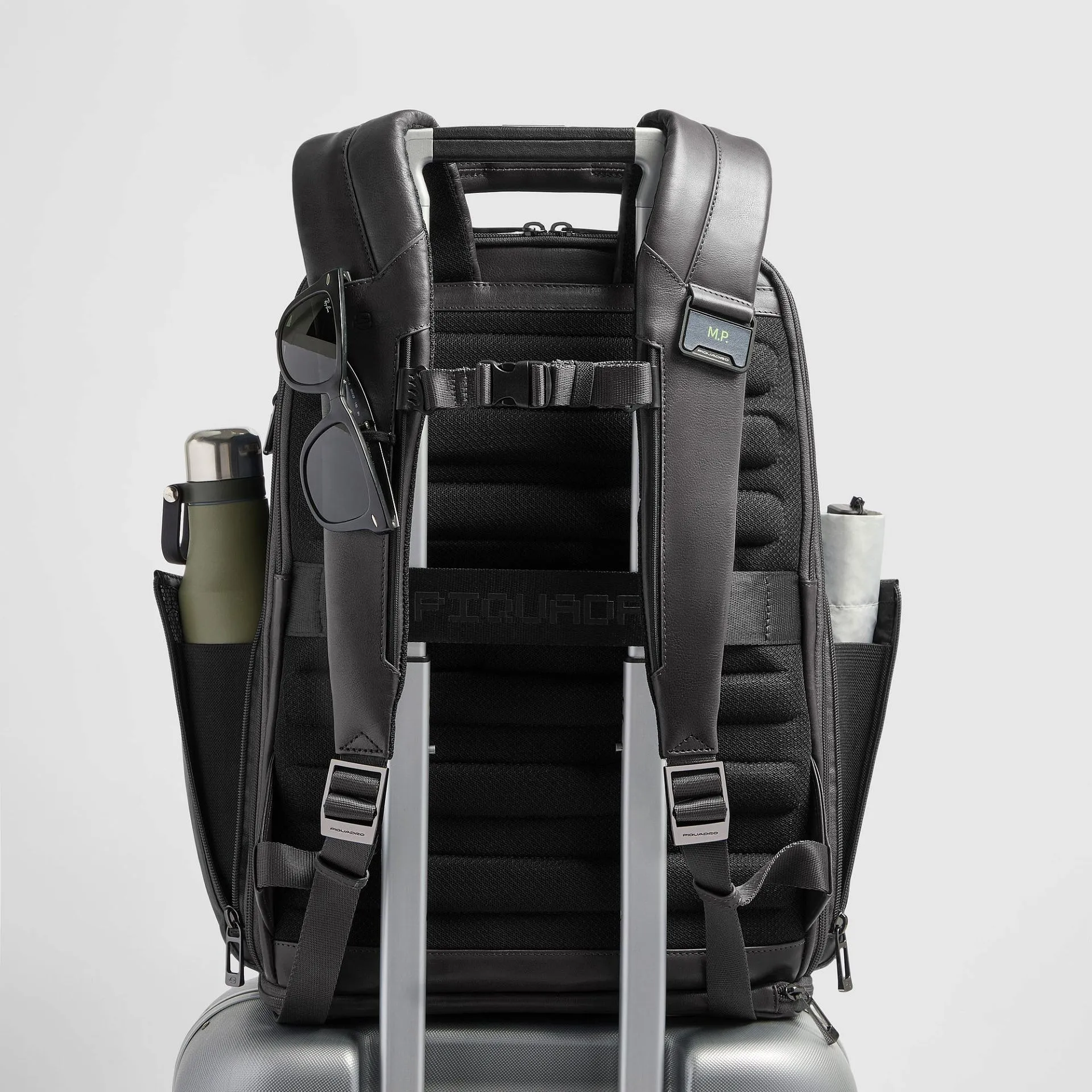 Кожаный рюкзак для ноутбука 15,6" с расширяемым объёмом Piquadro CA7181W143/N, чёрныйphoto2