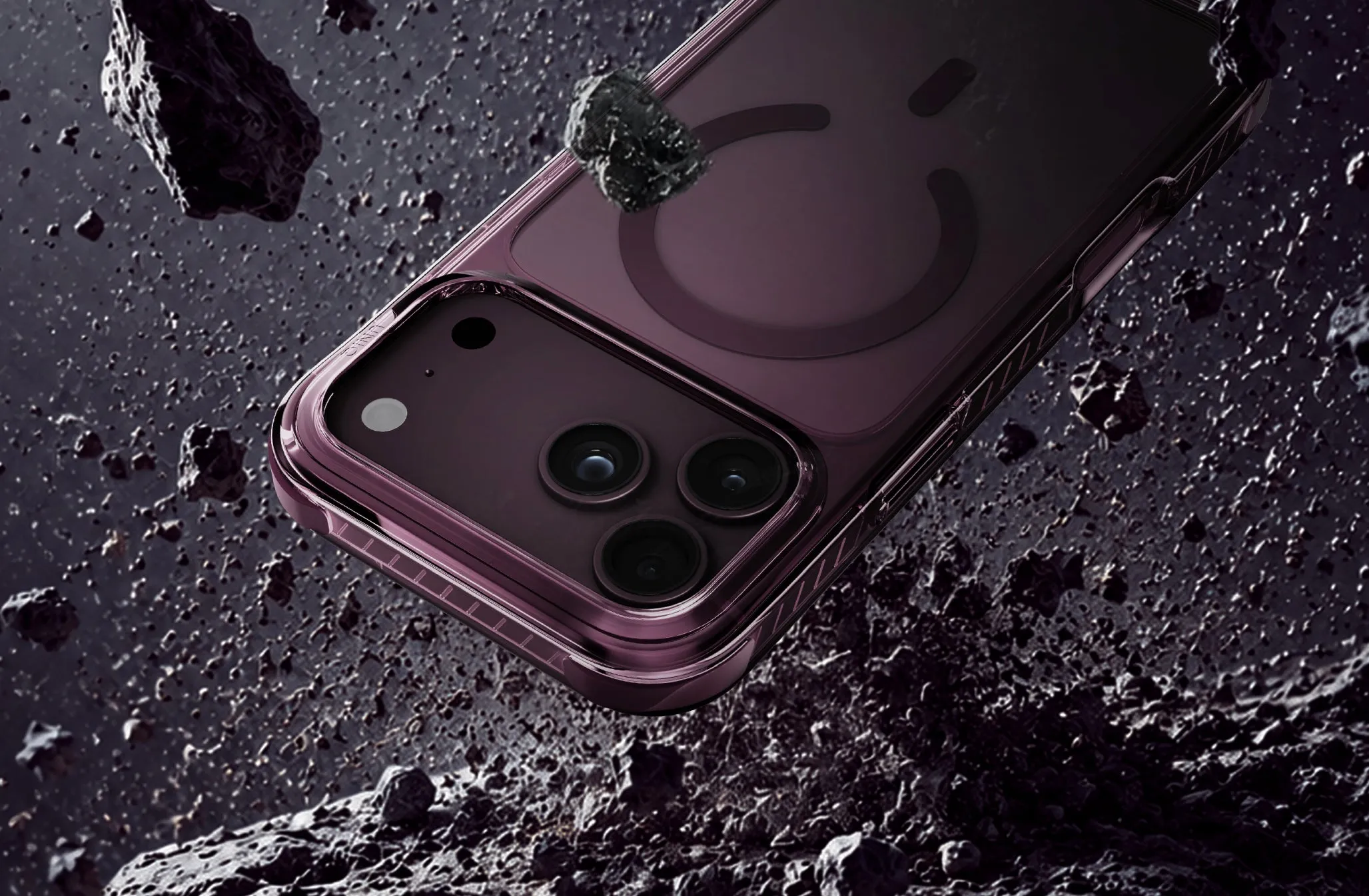 Чехол UNIQ Combat для iPhone 18 Pro, белый (white)